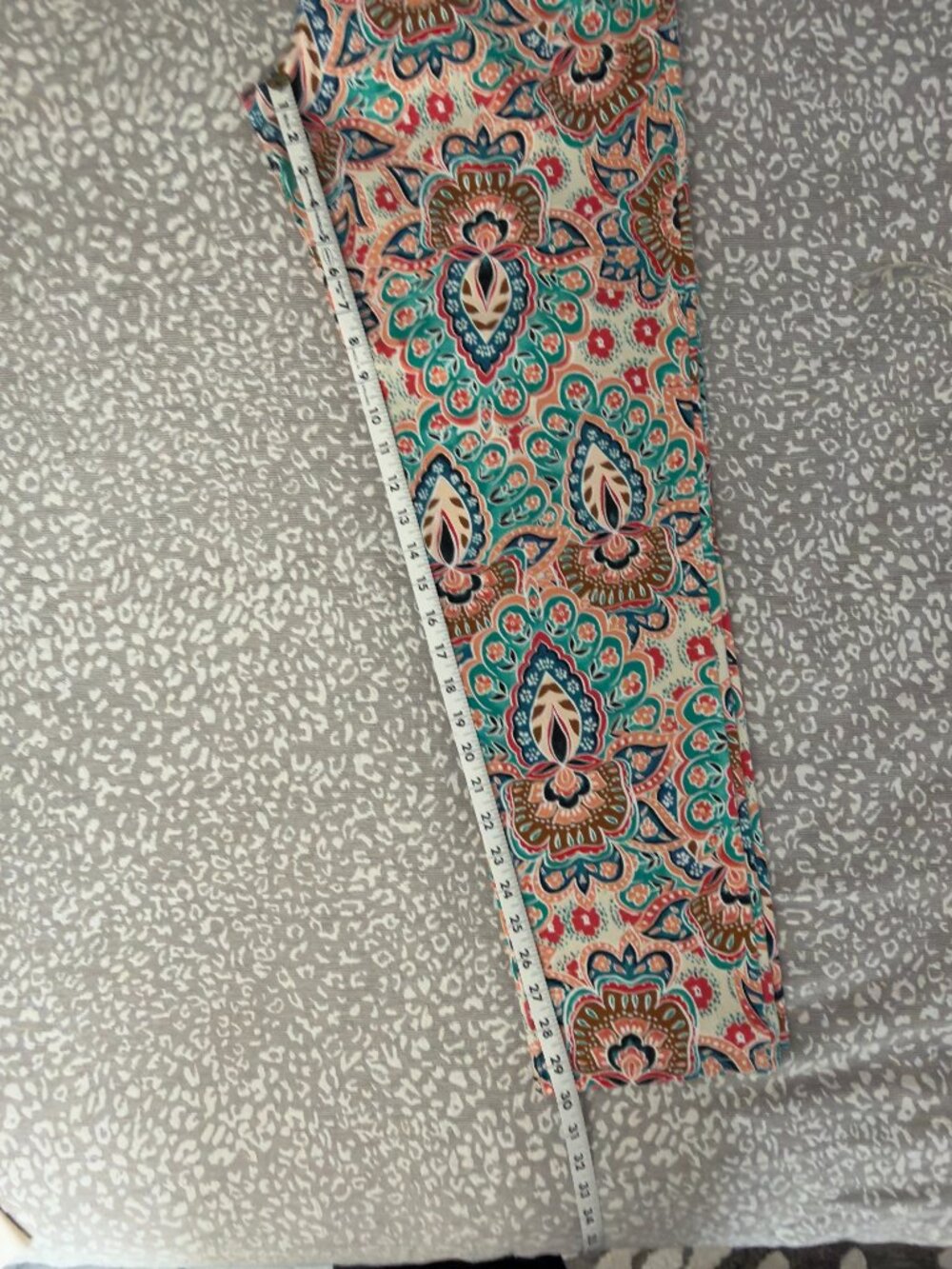 Chico's So Slimming Girlfriend Ankle Pants Paisley Print- Size 2.5 Long - Picture 3 of 9